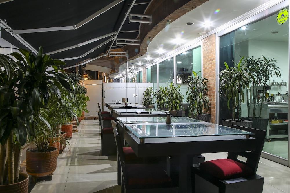 Hotel Parque 63 โบโกตา ภายนอก รูปภาพ